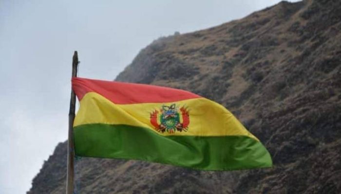 seis-pessoas-morrem-na-bolivia-apos-queda-de-aviao-militar-em-patrulha