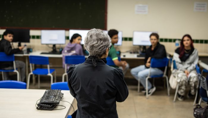 pontes-para-o-mundo-aplica-provas-para-selecionar-400-intercambistas