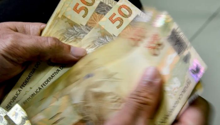 datafolha:-mais-brasileiros-preferem-pagar-menos-impostos-do-que-ter-servico-publico-gratuito