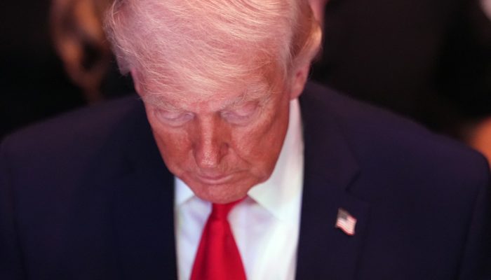 celebracao-dos-250-anos-dos-eua-comeca-com-calor-e-forte-seguranca-em-ares-de-comicio-de-trump