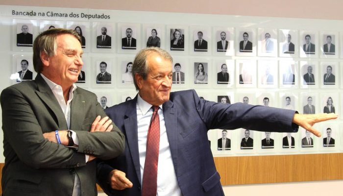 ‘bolsonaro-e-que-tem-os-votos’,-diz-valdemar,-ao-justificar-carta-sobre-flavio