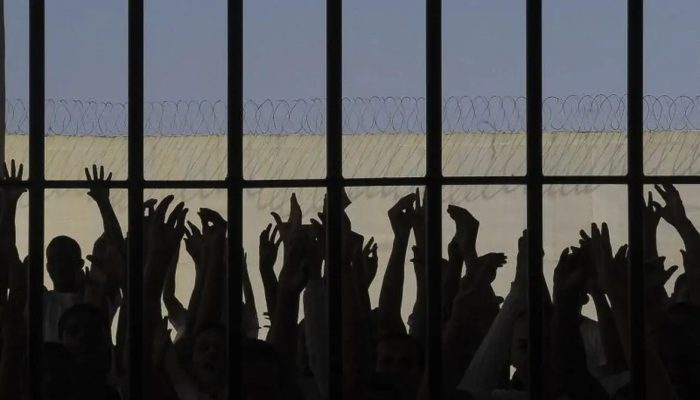 onze-presos-fogem-de-penitenciaria-apos-cavar-tunel-no-rn