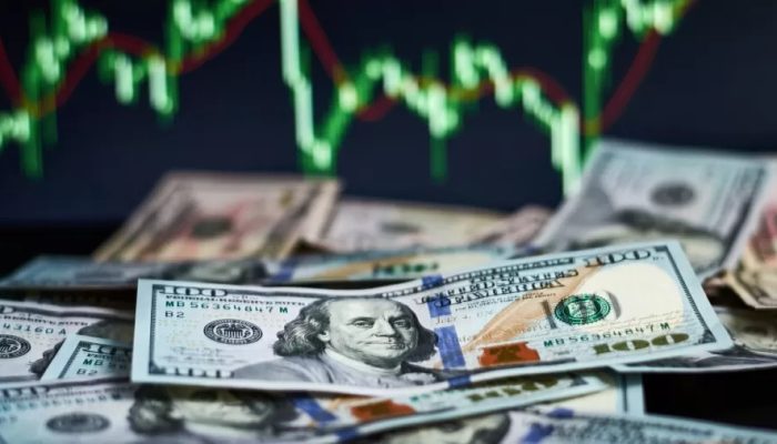 dolar-abre-em-queda-apos-decisao-do-copom-sobre-a-selic