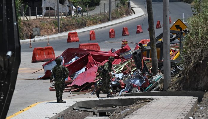 ataque-com-explosivos-e-registrado-um-dia-apos-a-posse-do-novo-presidente-da-colombia
