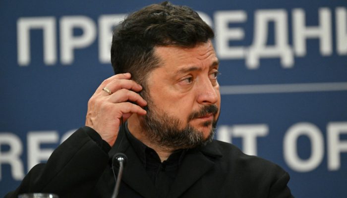 zelenski-diz-que-acertou-com-macron-aceleracao-de-entrega-de-misseis-franceses