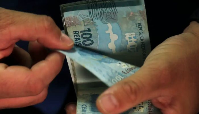 divida-bruta-brasileira-atinge-82,5%-do-pib-em-julho,-maior-patamar-em-cinco-anos