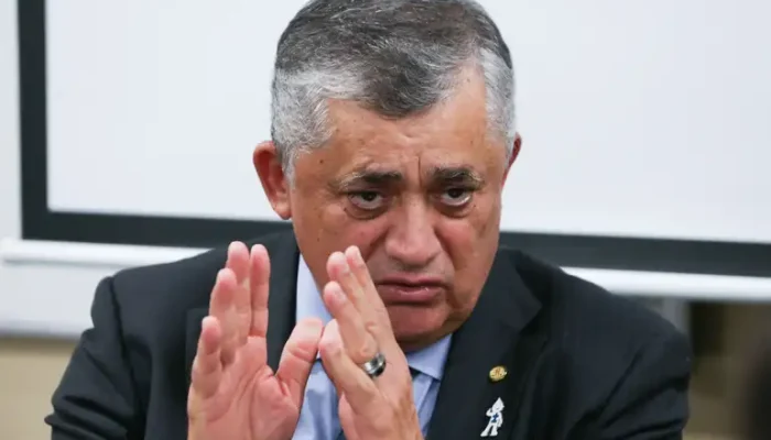 ministro-de-lula-diz-que-decisao-de-mendonca-sobre-andrei-e-‘descabida’