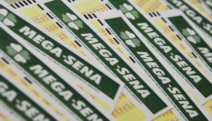 mega-sena-acumula-e-premio-vai-a-r$-76-milhoes