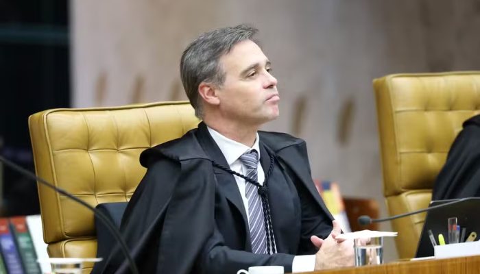 mendonca-nega-irregularidades-em-relatorio-da-pf-que-apontou-moraes-em-mensagens-com-vorcaro
