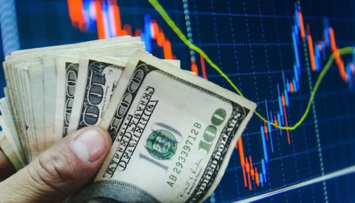 dolar-sobe-e-bolsa-cai-com-juros-no-radar-e-reacao-negativa-a-reajuste-do-bolsa-familia