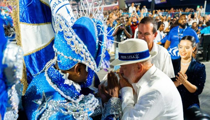 tse-reconhece-admissibilidade-de-acao-de-flavio-contra-lula-por-desfile-de-escola-de-samba