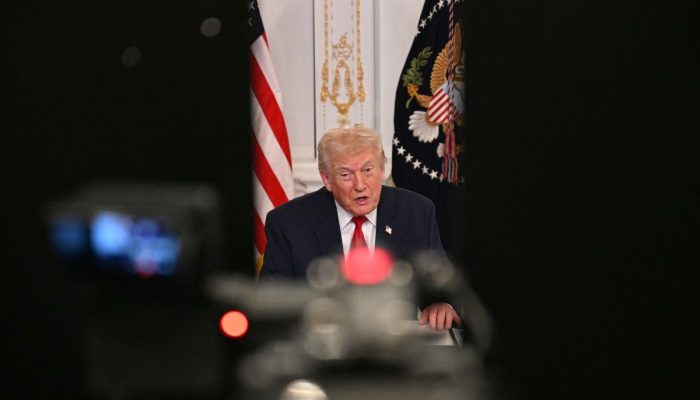 trump-assina-ordem-executiva-para-proteger-receitas-petroliferas-venezuelanas
