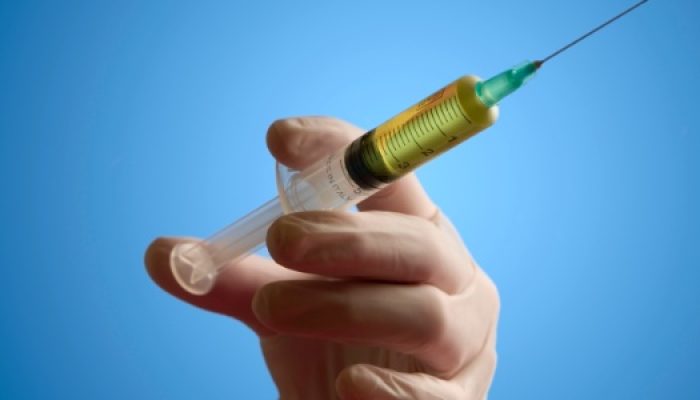 brasil-e-vetado-de-fabricar-generico-de-injecao-contra-hiv;-preco-ameaca-acesso-pelo-sus