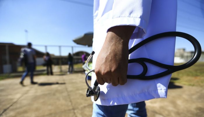 escolas-privadas-de-medicina-criadas-apos-lei-federal-concentram-piores-resultados