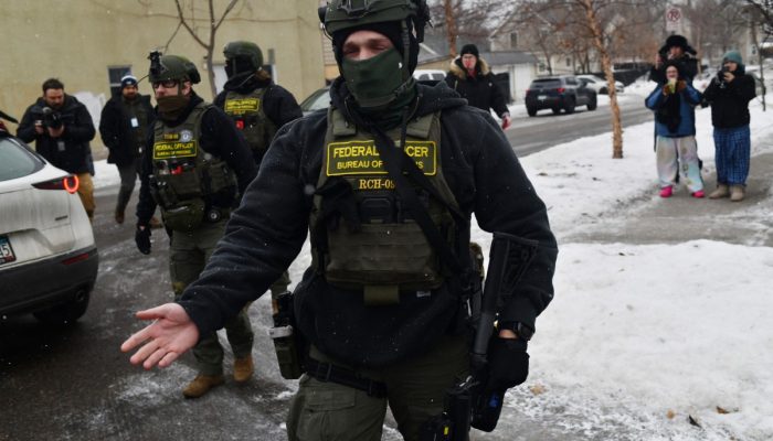 brasileiros-em-minnesota-relatam-medo-do-ice-e-estao-ha-semanas-sem-sair-de-casa