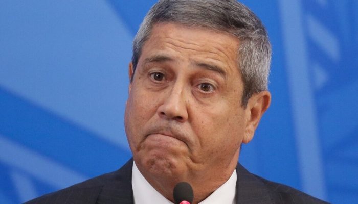 general-braga-netto-pede-para-instalar-tv-a-cabo-para-acompanhar-noticias-na-prisao