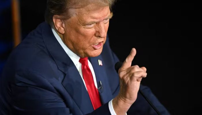 trump:-espero-que-suprema-corte-veja-nosso-pais-rico,-enquanto-dolorosamente-revisa-tarifas