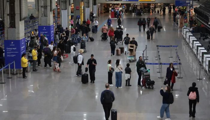 sem-anuncio-oficial,-trem-do-aeroporto-de-guarulhos-ja-leva-passageiros-aos-terminais