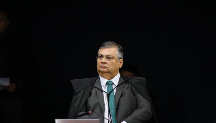dino-suspende-em-liminar-privatizacao-da-celepar,-estatal-paranaense-de-ti-e-comunicacao