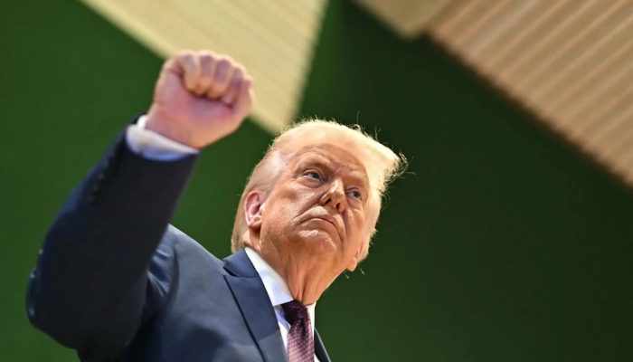 trump-ameaca-enviar-agentes-do-ice-para-aeroportos-dos-eua