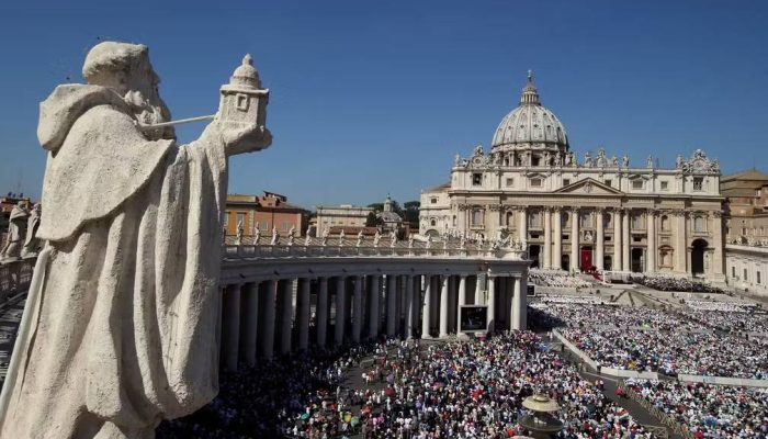 vaticano-expressa-‘pesar’-a-israel-por-barrar-patriarca-no-santo-sepulcro