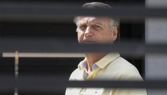 defesa-de-bolsonaro-envia-relatorios-medicos-ao-stf-que-indicam-cirurgia-no-ombro