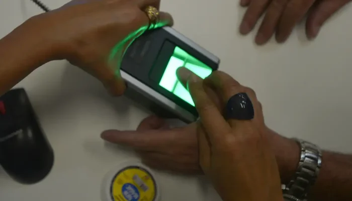 governo-redefine-prazos-para-biometria-obrigatoria-em-beneficios-sociais;-entenda